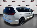 New 2024 Chrysler Pacifica Limited w/ S Appearance Package image 5
