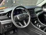 Used 2023 Jeep Grand Cherokee L Laredo image 2
