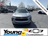 Used 2025 Chevrolet Trax LT w/ Sunroof Package image 2