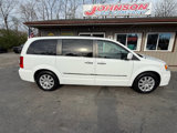Used 2016 Chrysler Town & Country Touring w/ Driver Convenience Group image 3