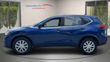 Used 2017 Nissan Rogue S image 2