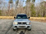 Used 2002 Mitsubishi Montero XLS image 2
