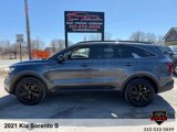 Used 2021 Kia Sorento S w/ Panoramic Sunroof Package image 2