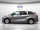Used 2022 Toyota Sienna XLE image 2