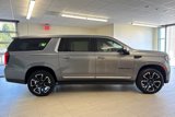 Used 2022 GMC Yukon XL Denali w/ Denali Premium Package image 3