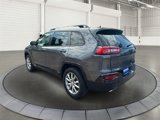 Used 2018 Jeep Cherokee Latitude image 2