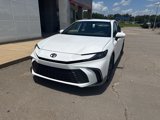 New 2025 Toyota Camry SE image 3
