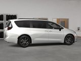 New 2025 Chrysler Pacifica Limited image 6