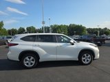 Used 2023 Toyota Highlander L image 5
