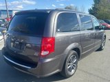 Used 2017 Dodge Grand Caravan SXT image 5