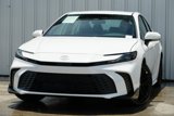 Used 2025 Toyota Camry SE image 3