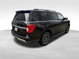 Used 2024 Ford Expedition XLT image 5