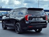 Used 2022 GMC Yukon SLT w/ SLT Premium Package image 4
