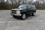 Used 1998 Chevrolet Tahoe 4WD 2-Door w/ Preferred Equipment Group 2 image 2