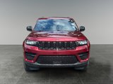 Used 2024 Jeep Grand Cherokee Altitude image 2