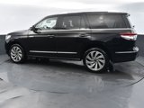 Used 2022 Lincoln Navigator Reserve image 2