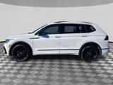 Used 2022 Volkswagen Tiguan SE R-Line image 5