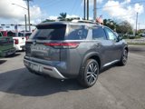 New 2025 Nissan Pathfinder Platinum image 4