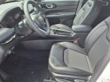 New 2025 Jeep Compass Latitude w/ Altitude Special Edition image 2