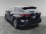 Certified 2024 Toyota Highlander XLE image 5