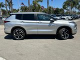 New 2025 Mitsubishi Outlander SE image 3