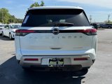 New 2025 Nissan Pathfinder Platinum image 4