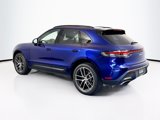 Certified 2024 Porsche Macan image 3