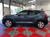 Used 2021 Volvo XC40 T5 Momentum image 4