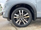 New 2025 Nissan Pathfinder Platinum image 3