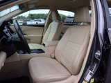 Used 2015 Toyota Camry XLE image 2