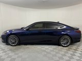 Used 2025 Lexus ES 300h w/ Luxury Package image 3