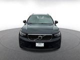Used 2024 Volvo XC40 B5 Core image 4