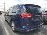 Used 2017 Chrysler Pacifica Touring-L Plus w/ Advanced Safetytec Group image 5