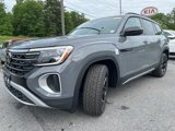 New 2025 Volkswagen Atlas Peak Edition SE image 3