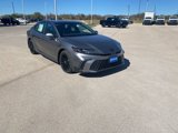 Used 2025 Toyota Camry SE image 2