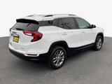 Used 2024 GMC Terrain SLT image 3
