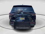 Used 2023 Toyota Sienna LE image 4