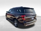 Used 2023 Ford Expedition Limited image 5