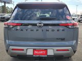 New 2025 Nissan Pathfinder Platinum w/ Black Appearance Package image 4