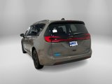 New 2025 Chrysler Pacifica Premium image 2