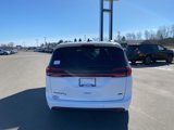 Used 2024 Chrysler Pacifica Touring-L w/ Uconnect Theater Family Group image 4
