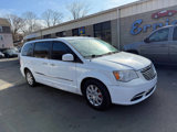 Used 2016 Chrysler Town & Country Touring w/ Driver Convenience Group image 2