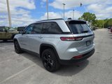 New 2025 Jeep Grand Cherokee Limited w/ Black Appearance Package image 4
