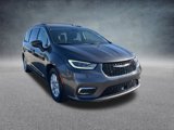 Used 2022 Chrysler Pacifica Touring-L image 2