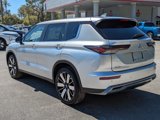 New 2025 Mitsubishi Outlander SE image 6