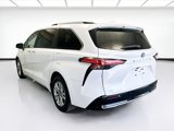 Used 2024 Toyota Sienna Platinum image 6