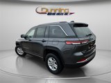 Used 2023 Jeep Grand Cherokee Laredo image 5