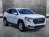 Used 2024 GMC Terrain SLE image 3