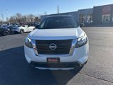 New 2025 Nissan Pathfinder Platinum image 2