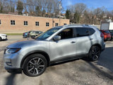 Used 2017 Nissan Rogue SL w/ SL Premium Package image 4